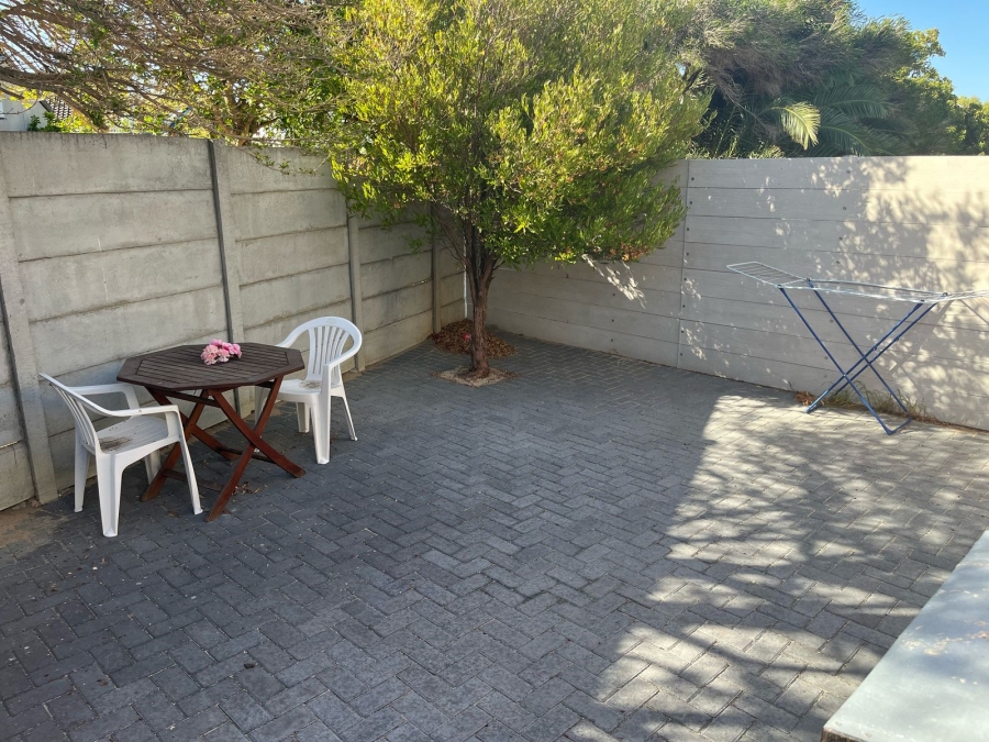 To Let 1 Bedroom Property for Rent in Blouberg Rise Western Cape